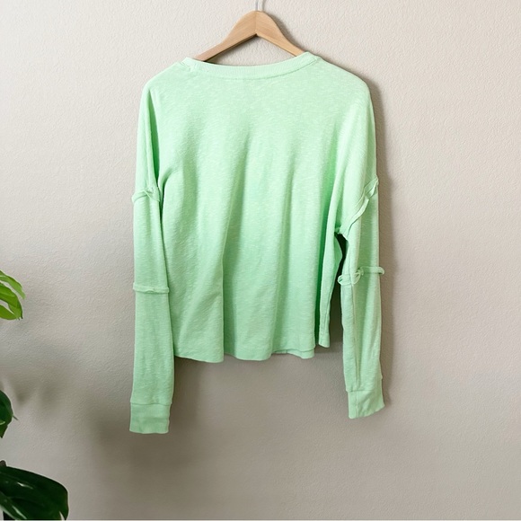 Peace Love World 3 Top Bundle - Picture 6 of 13